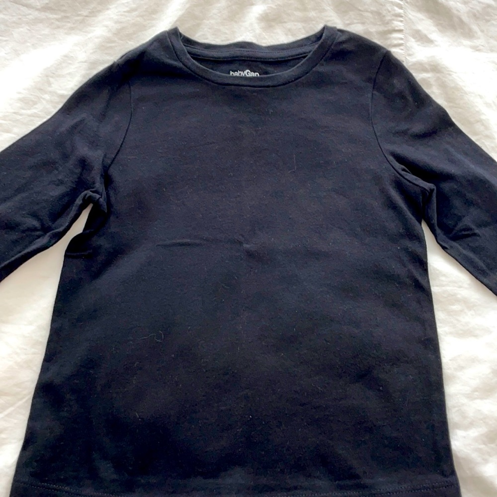 Gap kids black long sleeve t shirt 4T